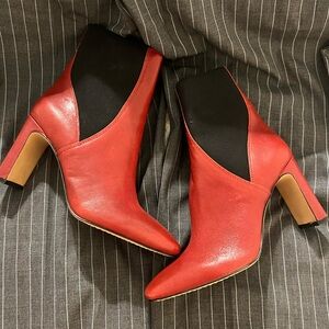 Vince Camuto Red and Black Heeled Boots